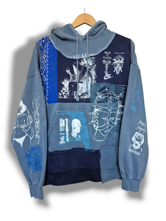 '𝘛𝘩𝘦 𝘚𝘦𝘤𝘳𝘦𝘵 8𝘵𝘩 𝘚𝘦𝘢' Hoodie