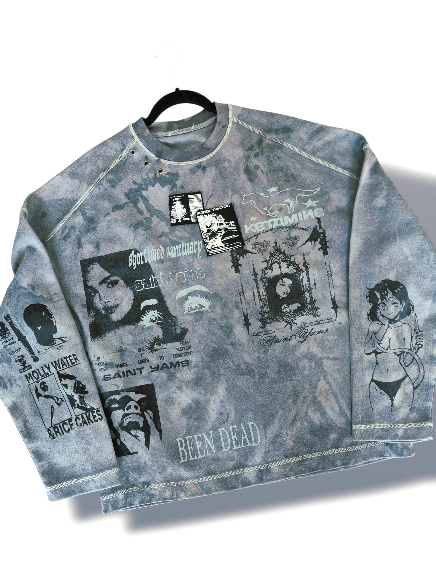 '𝘗𝘢𝘭𝘦 𝘞𝘢𝘵𝘦𝘳' Crewneck Sweater