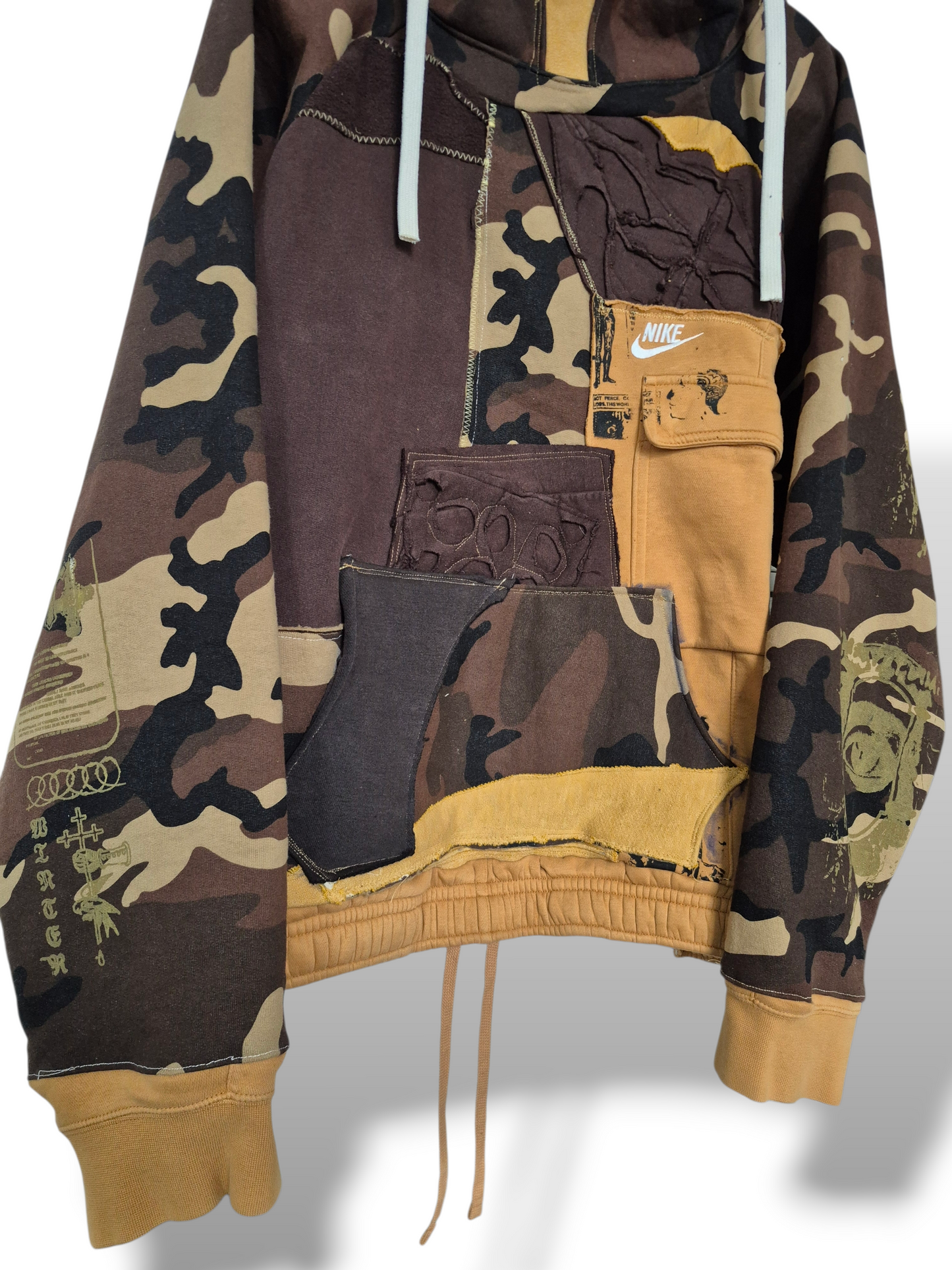 '𝘓𝘢𝘴𝘵 𝘚𝘢𝘪𝘯𝘵' Hoodie