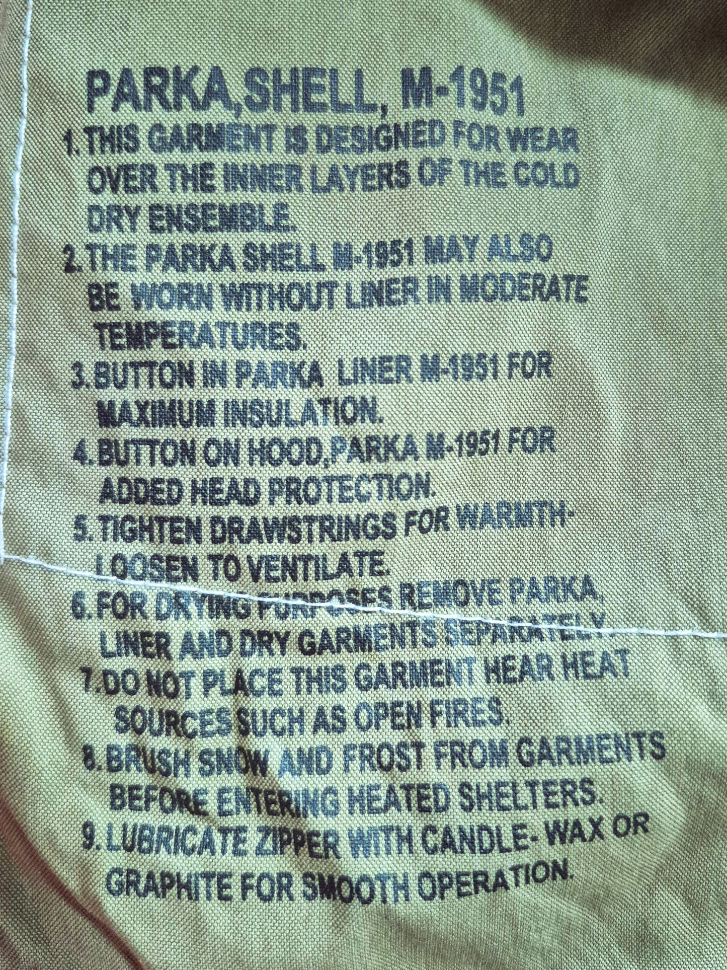 '𝘕𝘦𝘸 𝘝𝘪𝘦𝘵𝘯𝘢𝘮' Vintage US Military Fishtail Shell