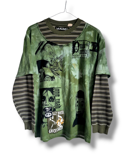 '𝘛𝘩𝘦 𝘎𝘳𝘢𝘴𝘴 𝘐𝘴 𝘗𝘦𝘳𝘧𝘦𝘤𝘵𝘭𝘺 𝘎𝘳𝘦𝘦𝘯 𝘖𝘯 𝘔𝘺 𝘚𝘪𝘥𝘦' Layered Long Sleeve Shirt