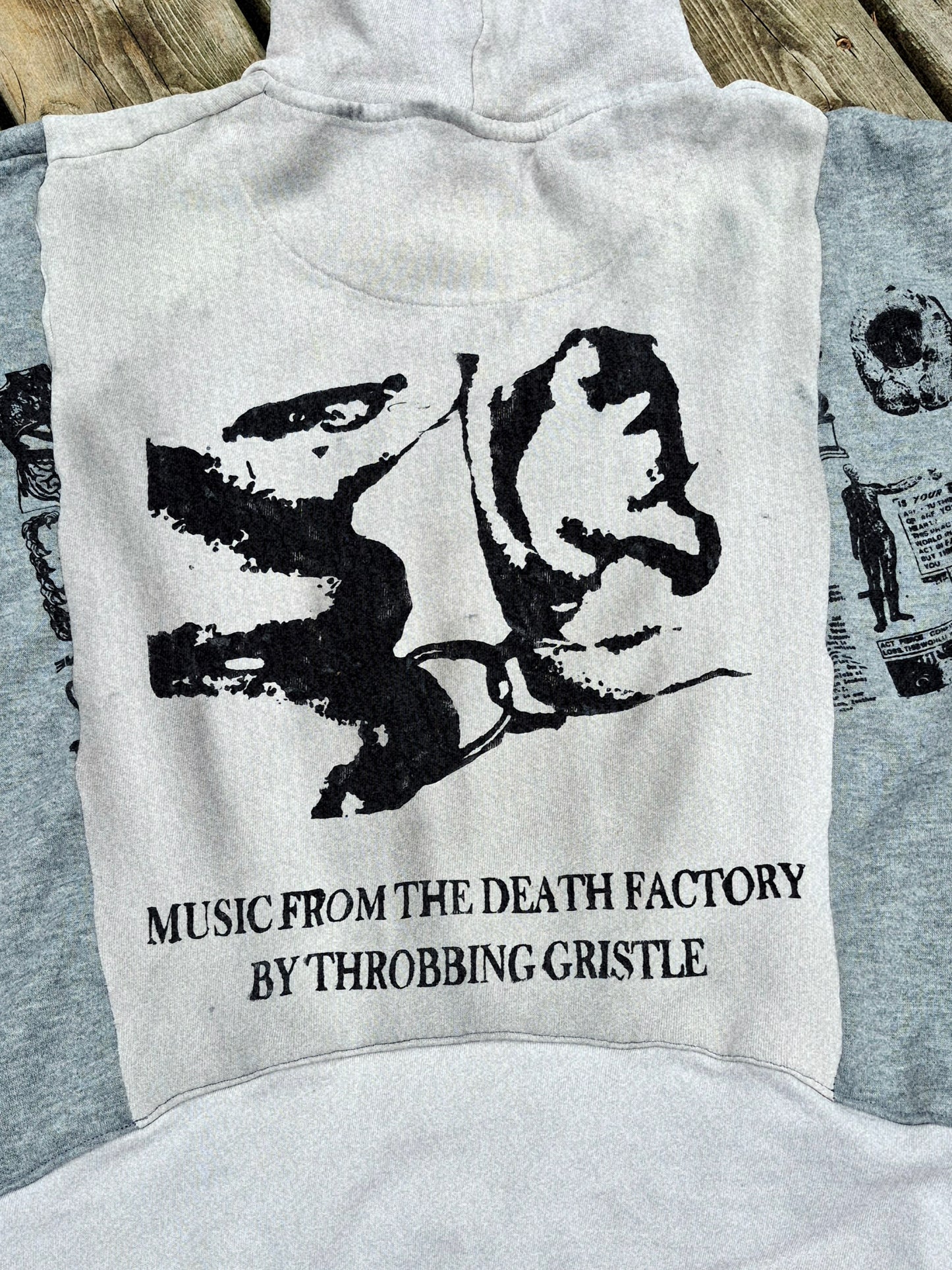 '𝘋𝘦𝘢𝘵𝘩 𝘍𝘢𝘤𝘵𝘰𝘳𝘺' Hoodie