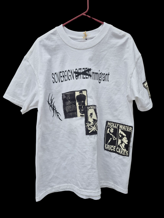 '𝘚𝘰𝘷𝘦𝘳𝘦𝘪𝘨𝘯 𝘐𝘮𝘮𝘪𝘨𝘳𝘢𝘯𝘵' Tee