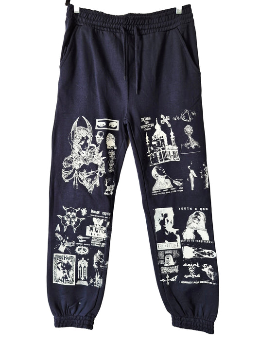 '𝘐 𝘓𝘰𝘷𝘦 𝘞𝘦𝘢𝘳𝘪𝘯𝘨' Sweatpants