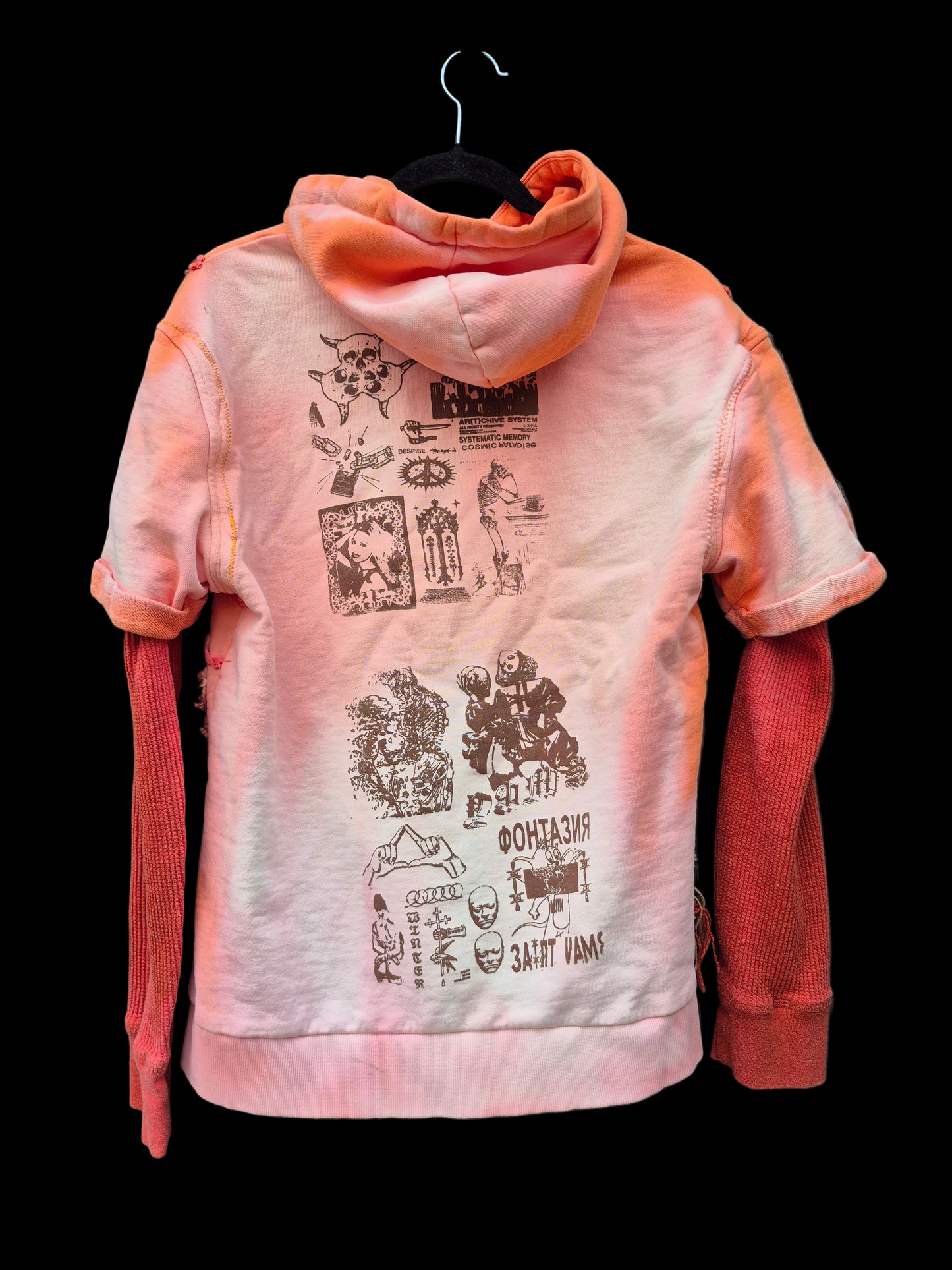 '𝘗𝘢𝘴𝘵𝘦𝘭 𝘔𝘢𝘯𝘵𝘳𝘢' Hoodie