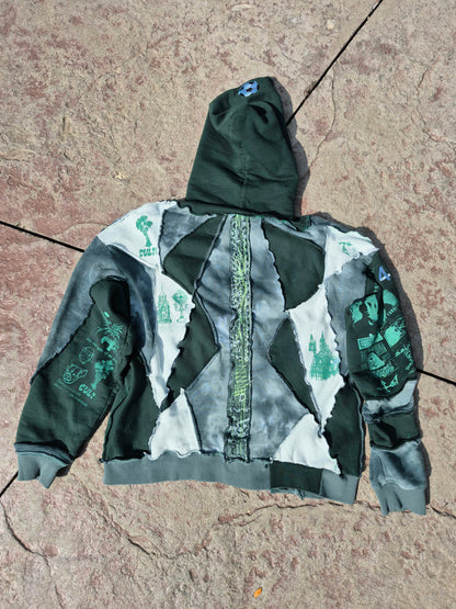 '𝘌𝘮𝘦𝘳𝘢𝘭𝘥 𝘊𝘪𝘵𝘺' Hoodie