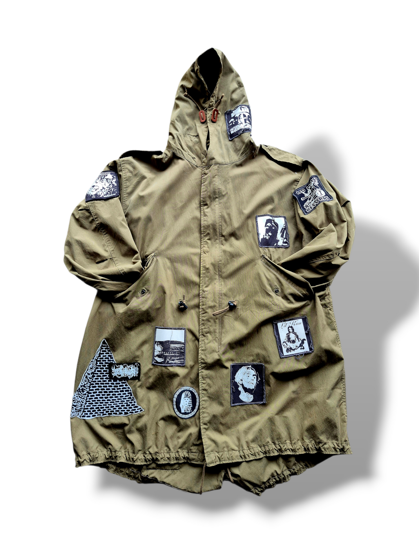 '𝘕𝘦𝘸 𝘝𝘪𝘦𝘵𝘯𝘢𝘮' Vintage US Military Fishtail Shell