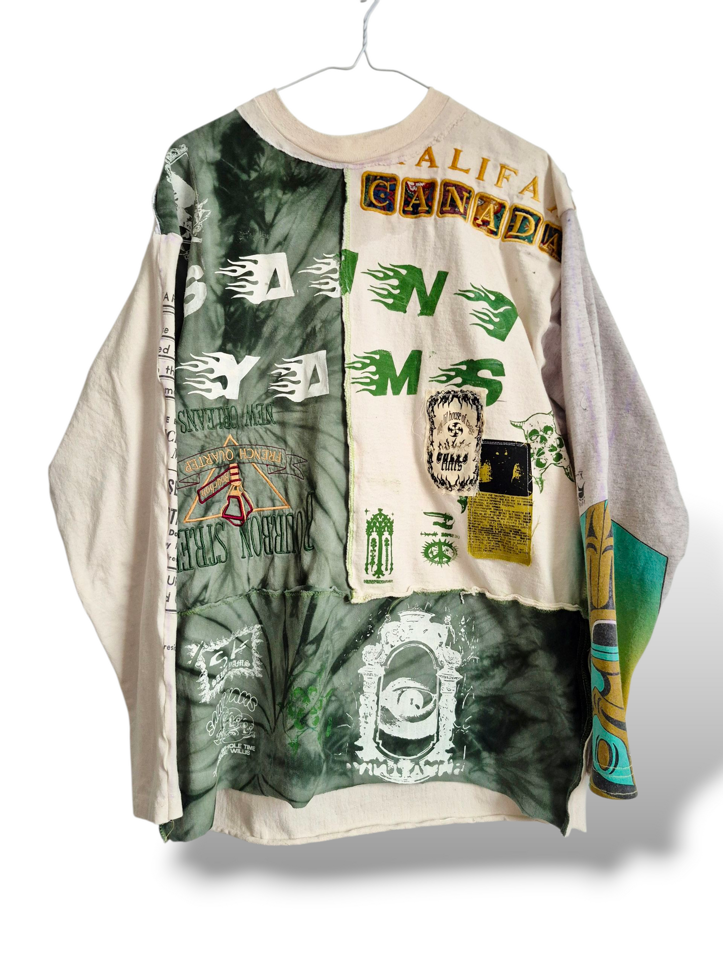 '𝘕𝘰 𝘚𝘭𝘪𝘱𝘱𝘪𝘯' Long Sleeve Shirt