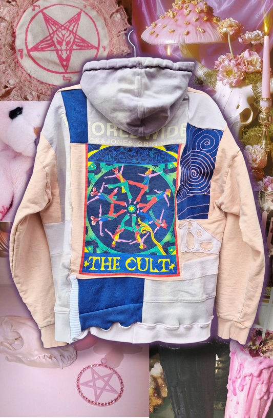 '𝘊𝘶𝘭𝘵 𝘚𝘻𝘯' Hoodie