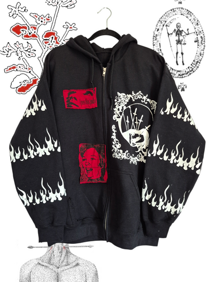 '𝘌𝘺𝘦𝘴 𝘞𝘪𝘥𝘦 𝘚𝘩𝘶𝘵' Zip-up Hoodie